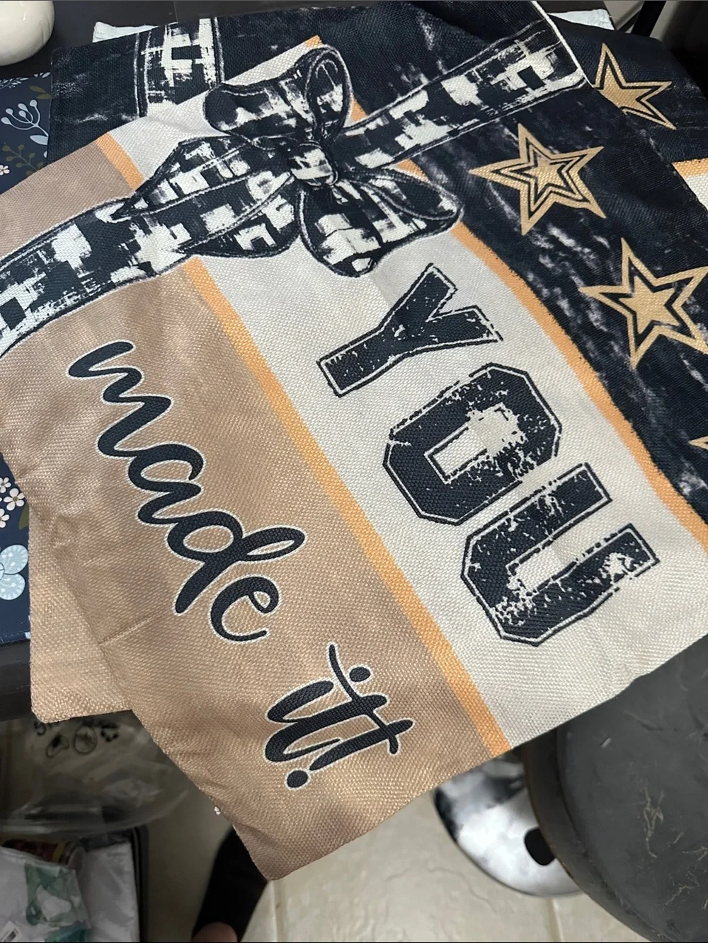 Set of 2 Decorative 'You Made It!' throw Pillow Covers in Black and Tan NWT